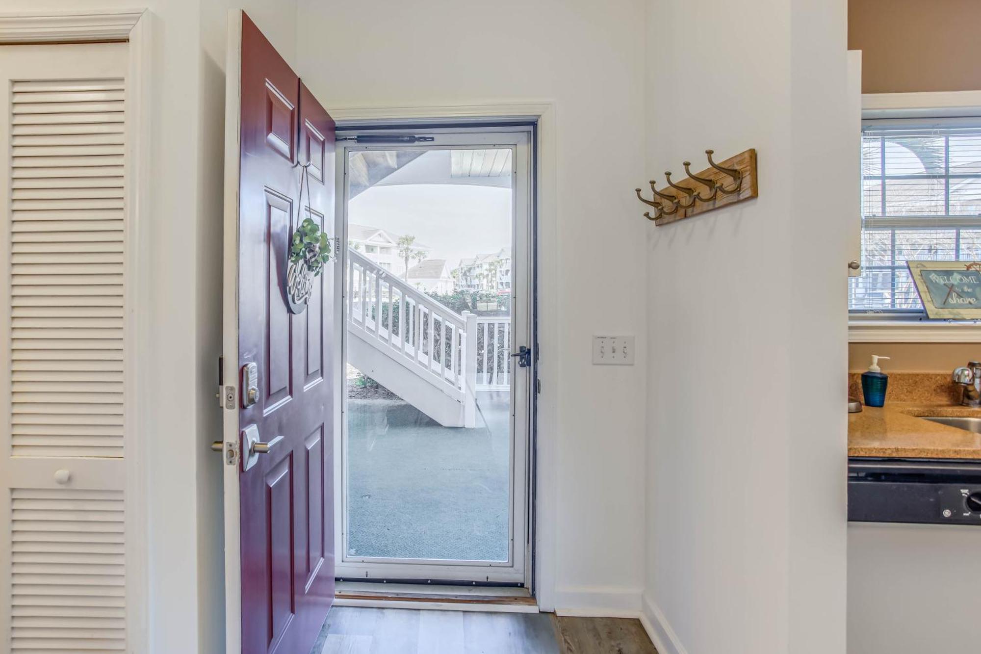 Barefoot Pool, Golf, And Beach! Apartment Myrtle Beach