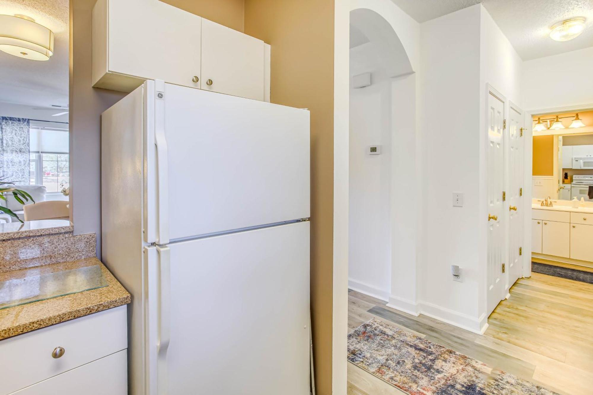 Apartment Barefoot Pool, Golf, And Beach! *