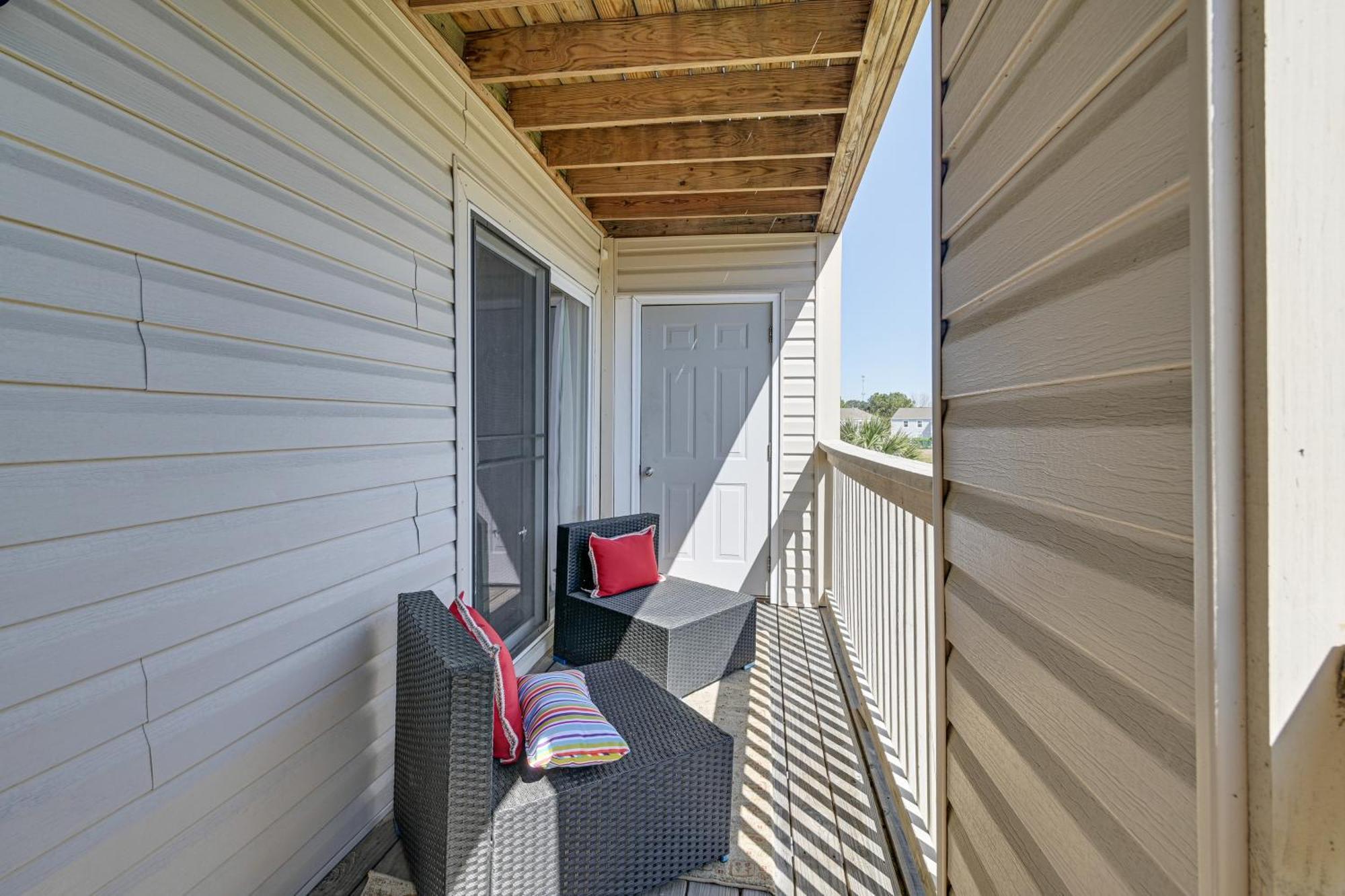 Surfside With Balconies 1 Mi To Ocean! Myrtle Beach