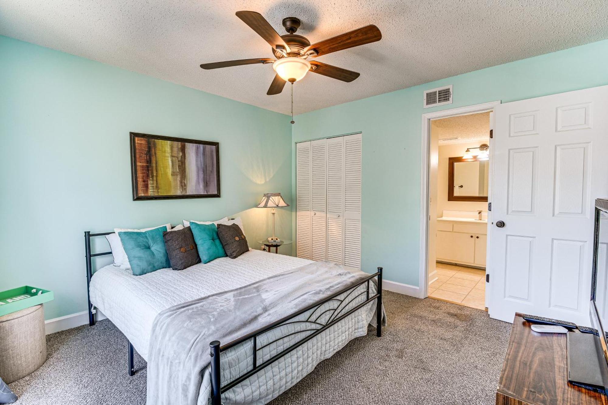 Surfside With Balconies 1 Mi To Ocean! Apartment *