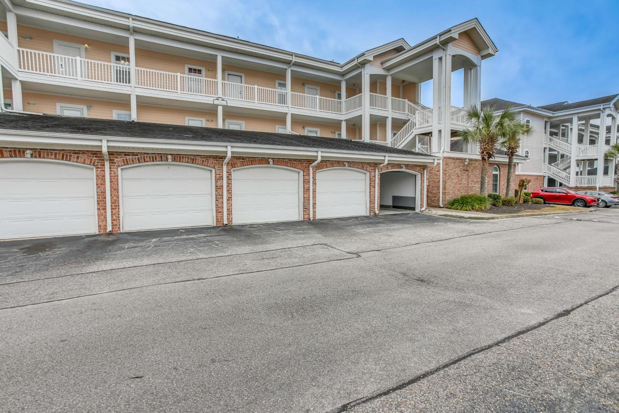 Sunny Myrtle With Community Pool Access! Apartment *