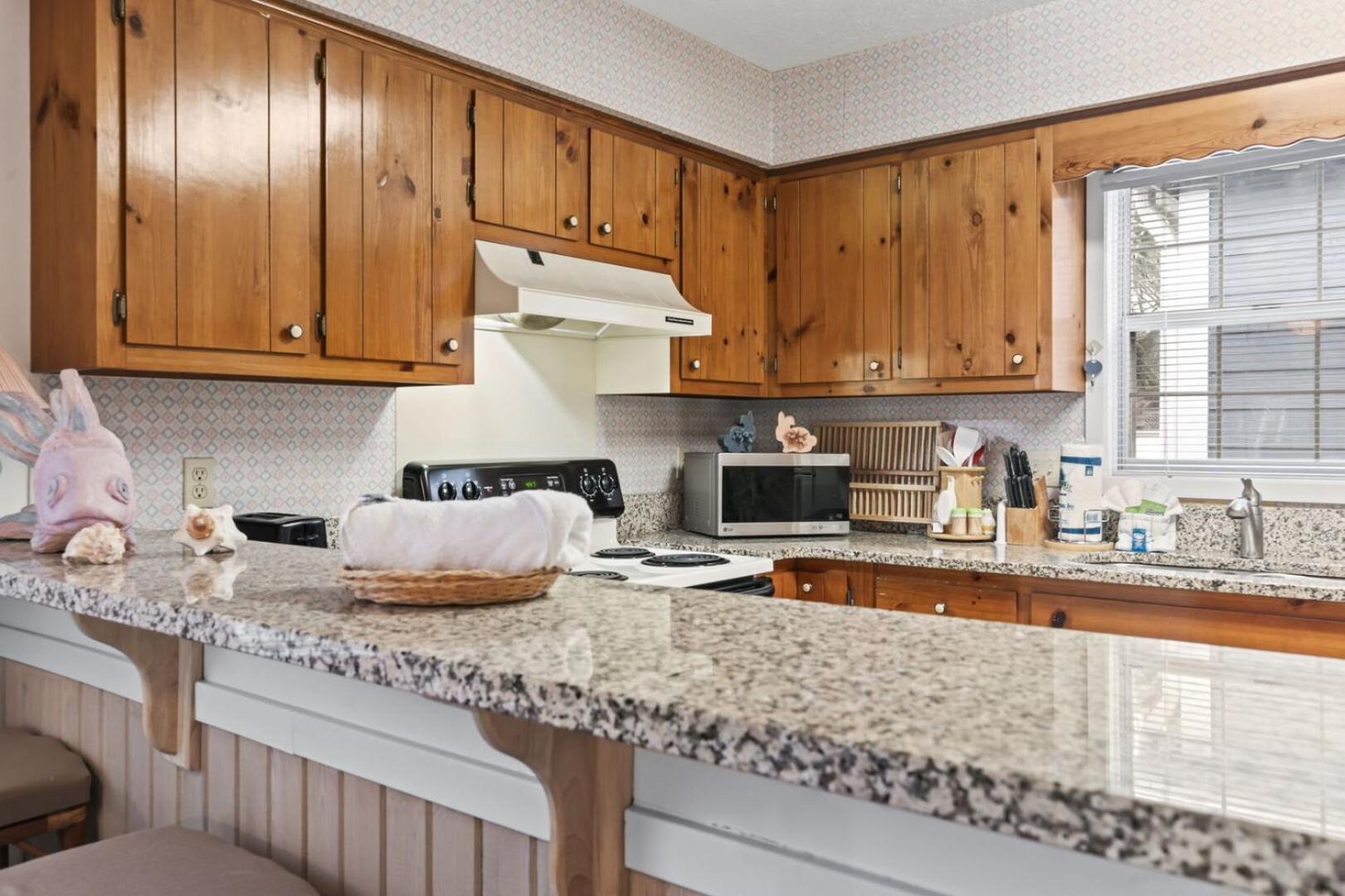Holiday home Two Bedroom House With Community Pool! Walk To The Beach! 299 Arrowhead Road *