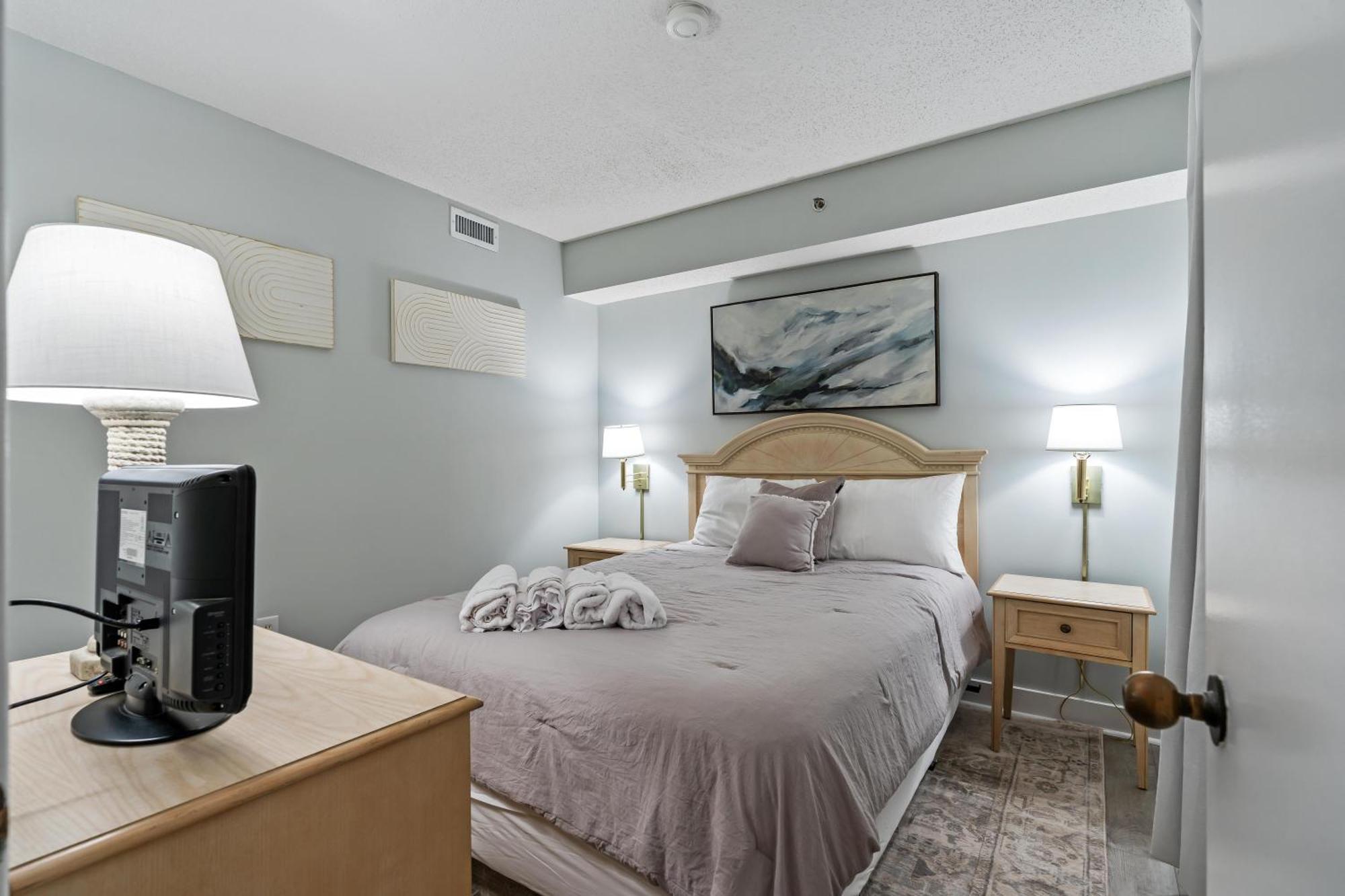Seawatch South 807 - Oceanfront-shore Drive Section Holiday home