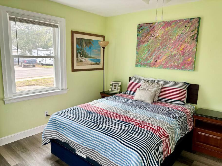 Charming Coastal Retreat Pets Are Welcome * Myrtle Beach
