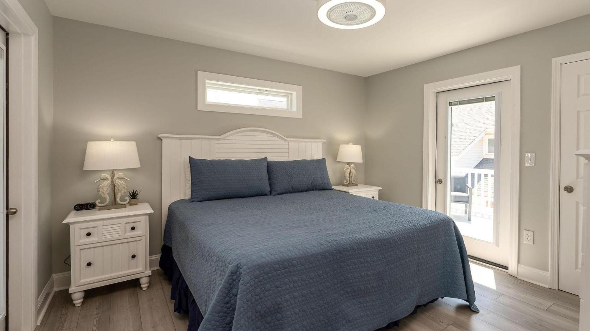 Bow Wow - 3rd Row - Ocean Drive Section Holiday home