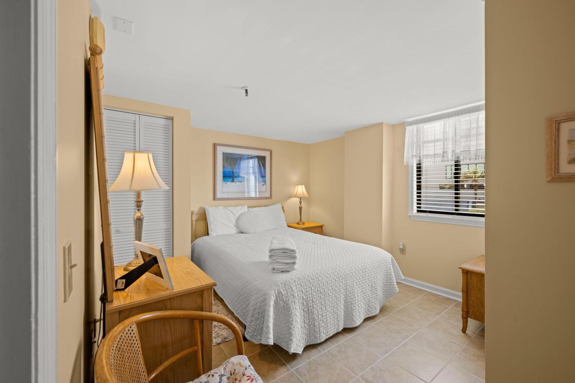 Spinnaker 101 - Oceanfront - Windy Hill Section Holiday home *
