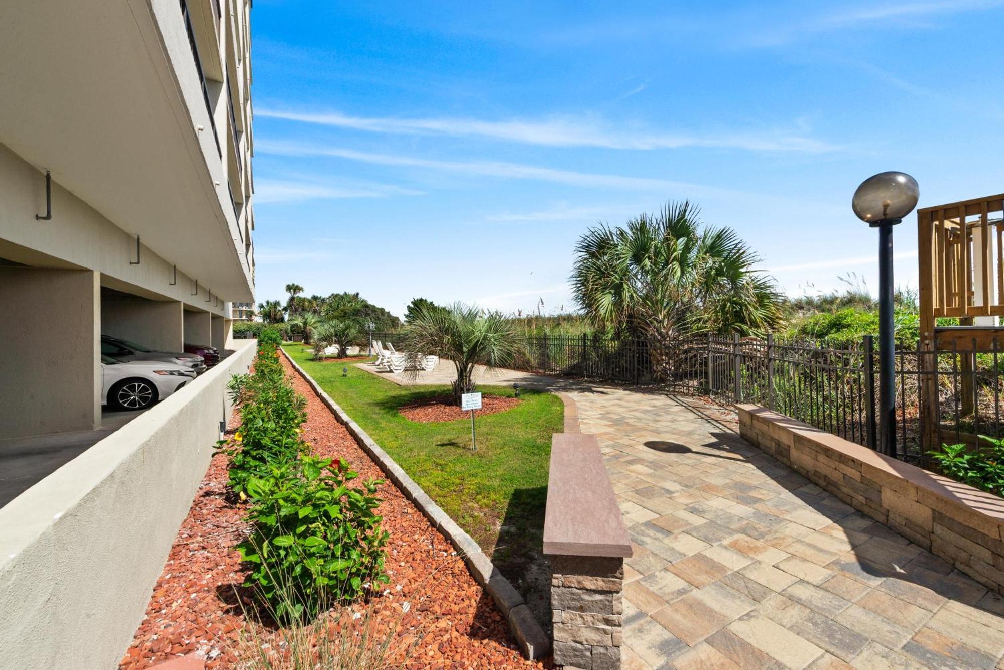 Sea Winds 307 - Oceanfront - Windy Hill Section