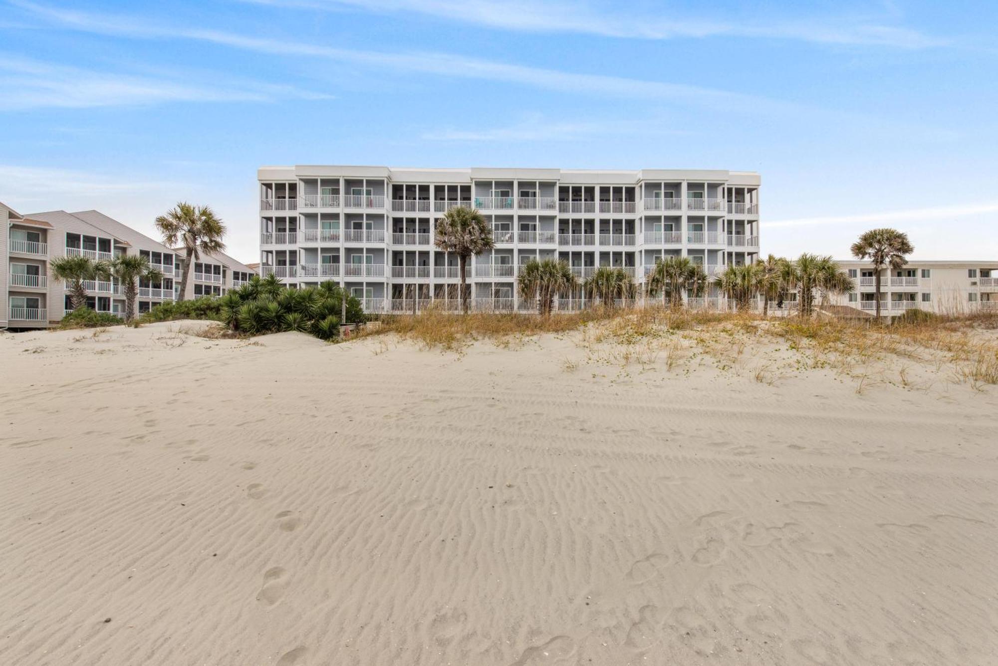 Pelicans Landing 403 - Oceanfront - Shore Drive Section *
