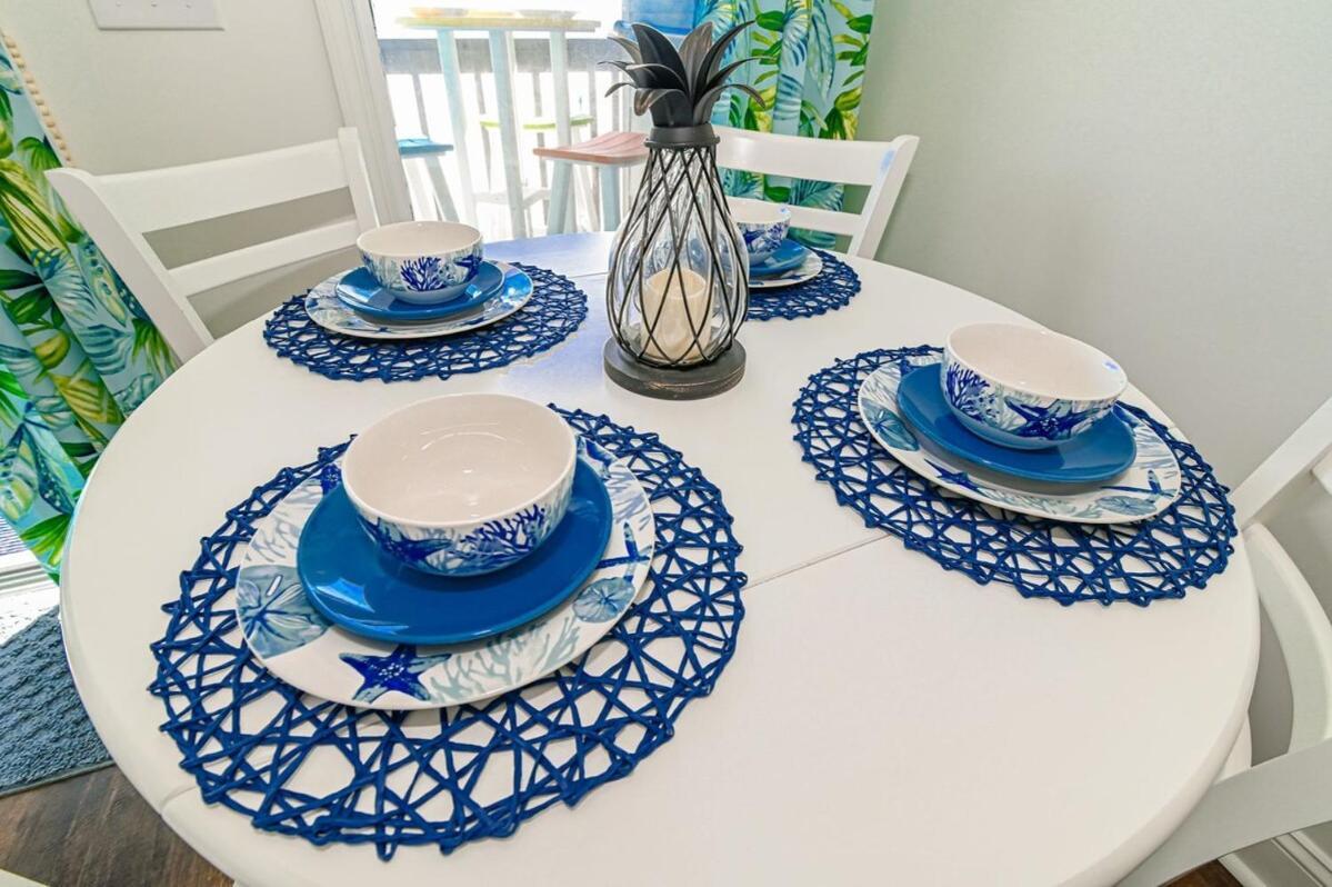 The Sandy Turtle New Modern Oceanfront W Pool Holiday home