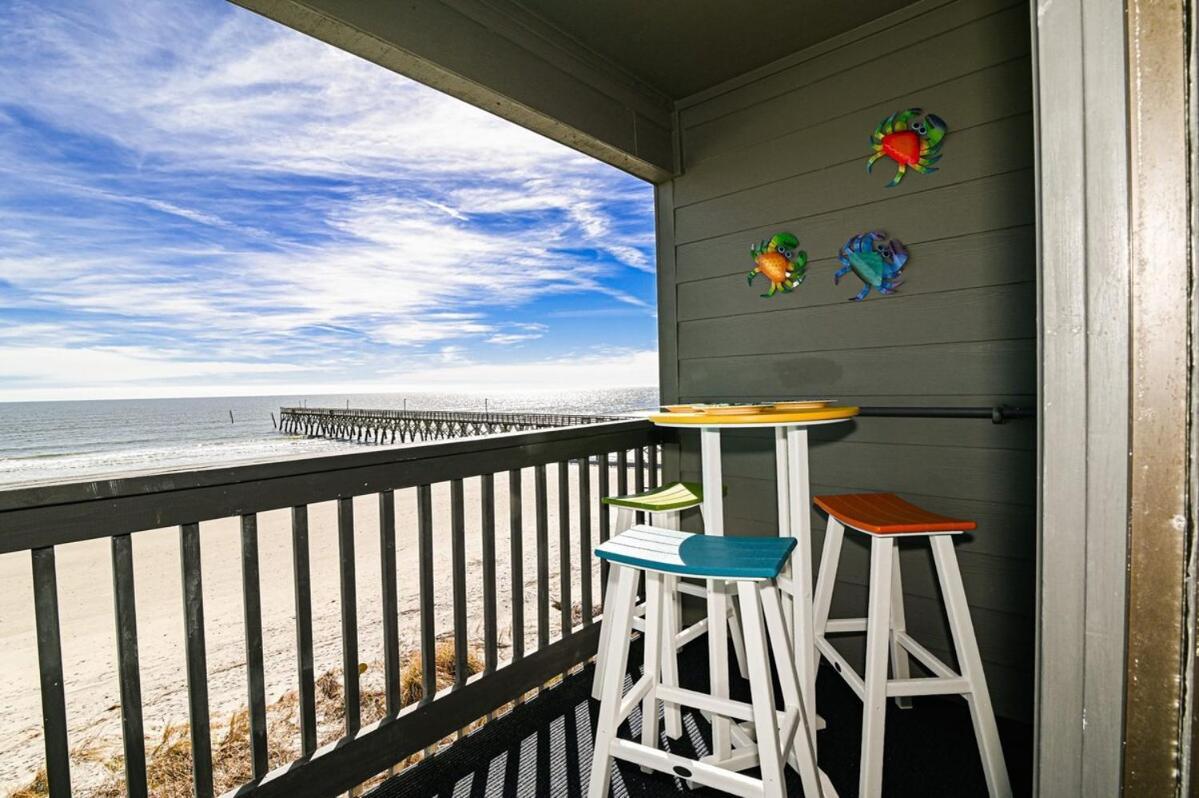 Holiday home The Sandy Turtle New Modern Oceanfront W Pool Myrtle Beach