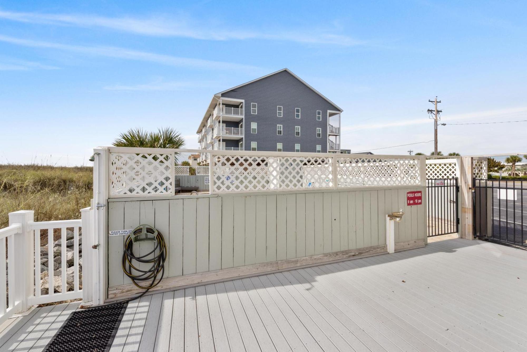 Finestere A1- Oceanfront - Cherry Grove Section Myrtle Beach