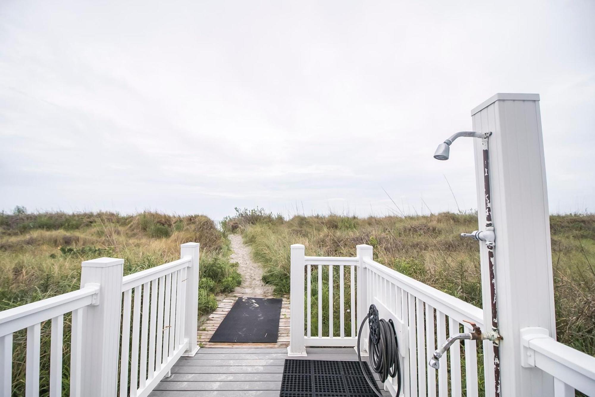 Holiday home Finestere A1- Oceanfront - Cherry Grove Section *