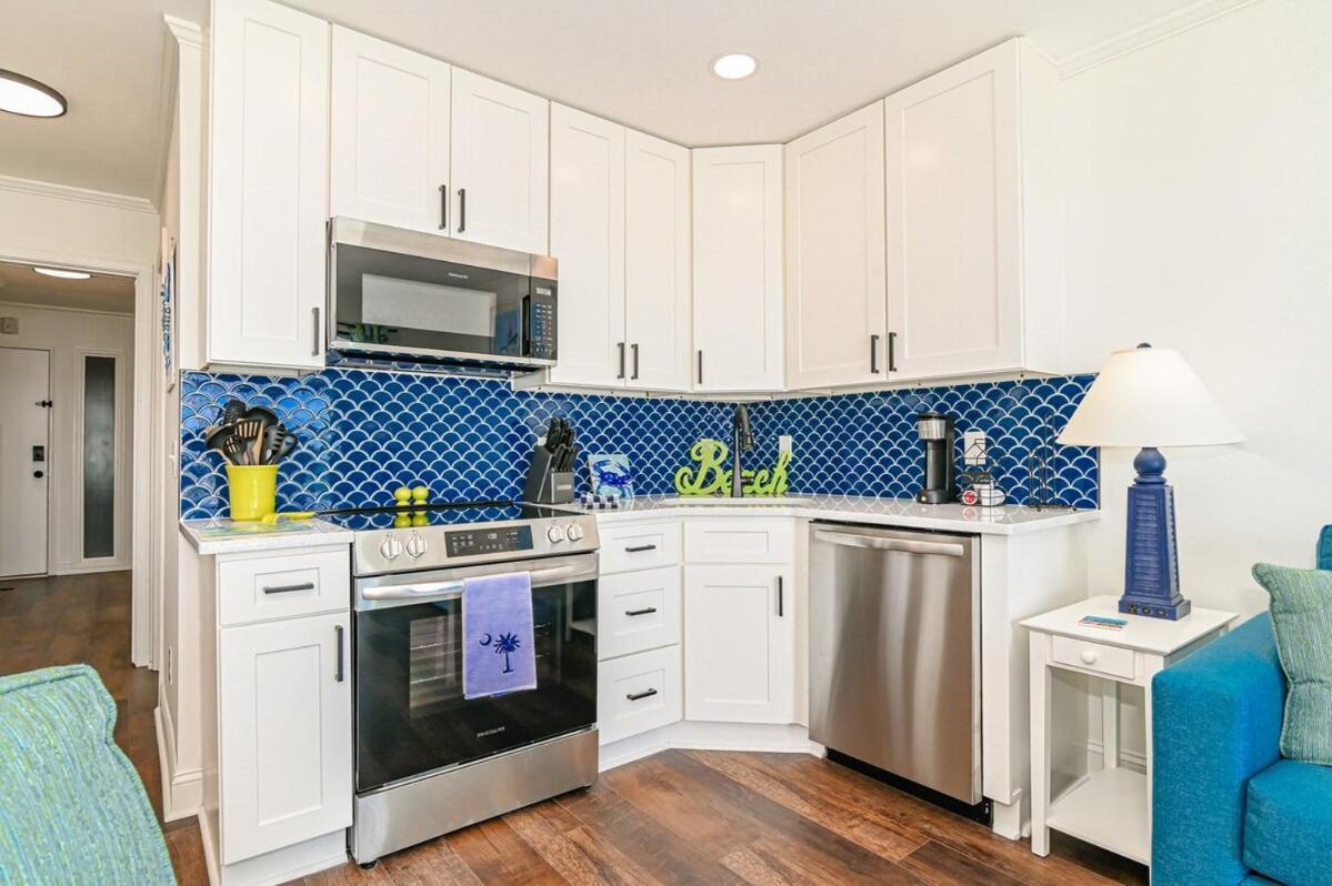 Holiday home The Sandy Turtle New Modern Oceanfront W Pool