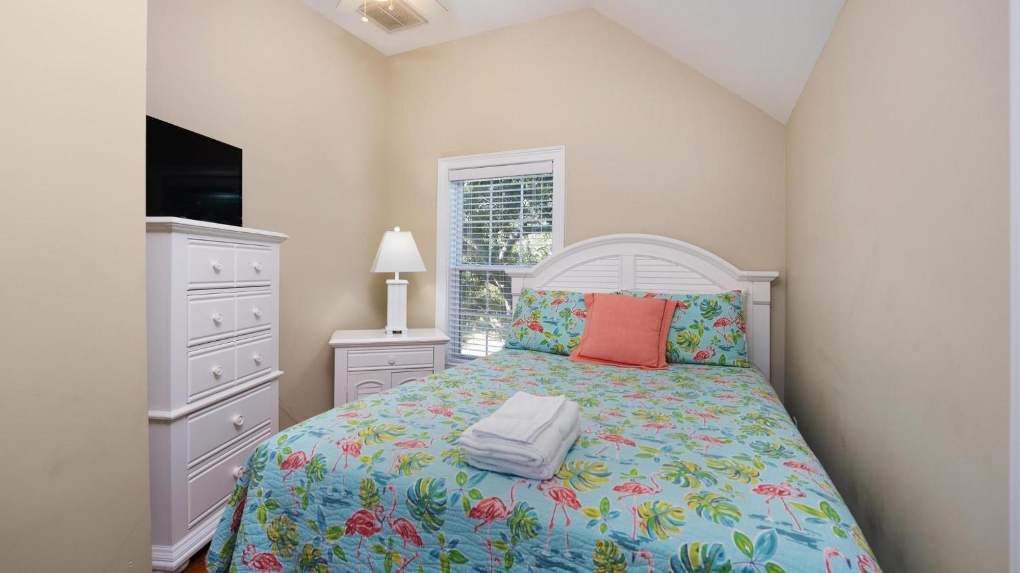 Holiday home Blue Moon - 3rd Row - Ocean Drive Section *
