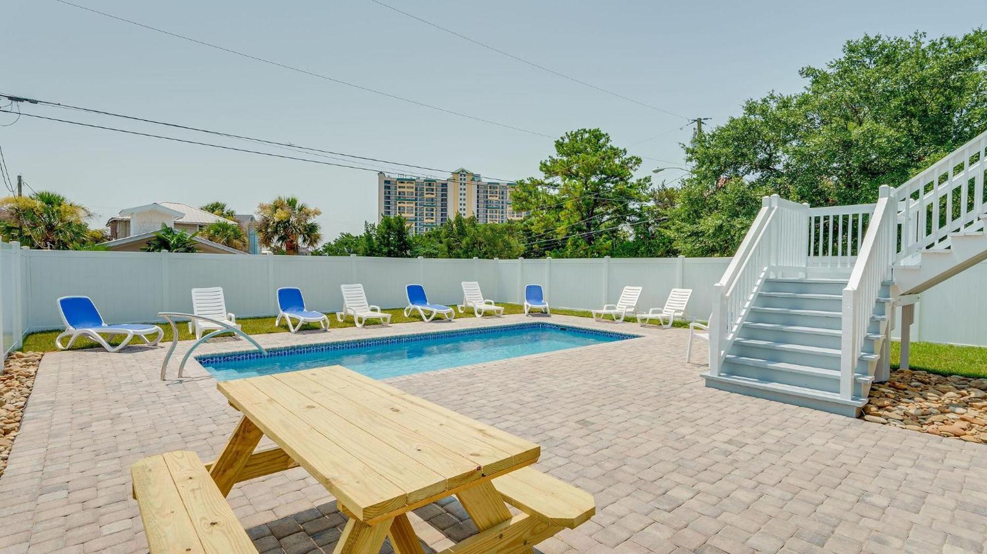 Blue Moon - 3rd Row - Ocean Drive Section