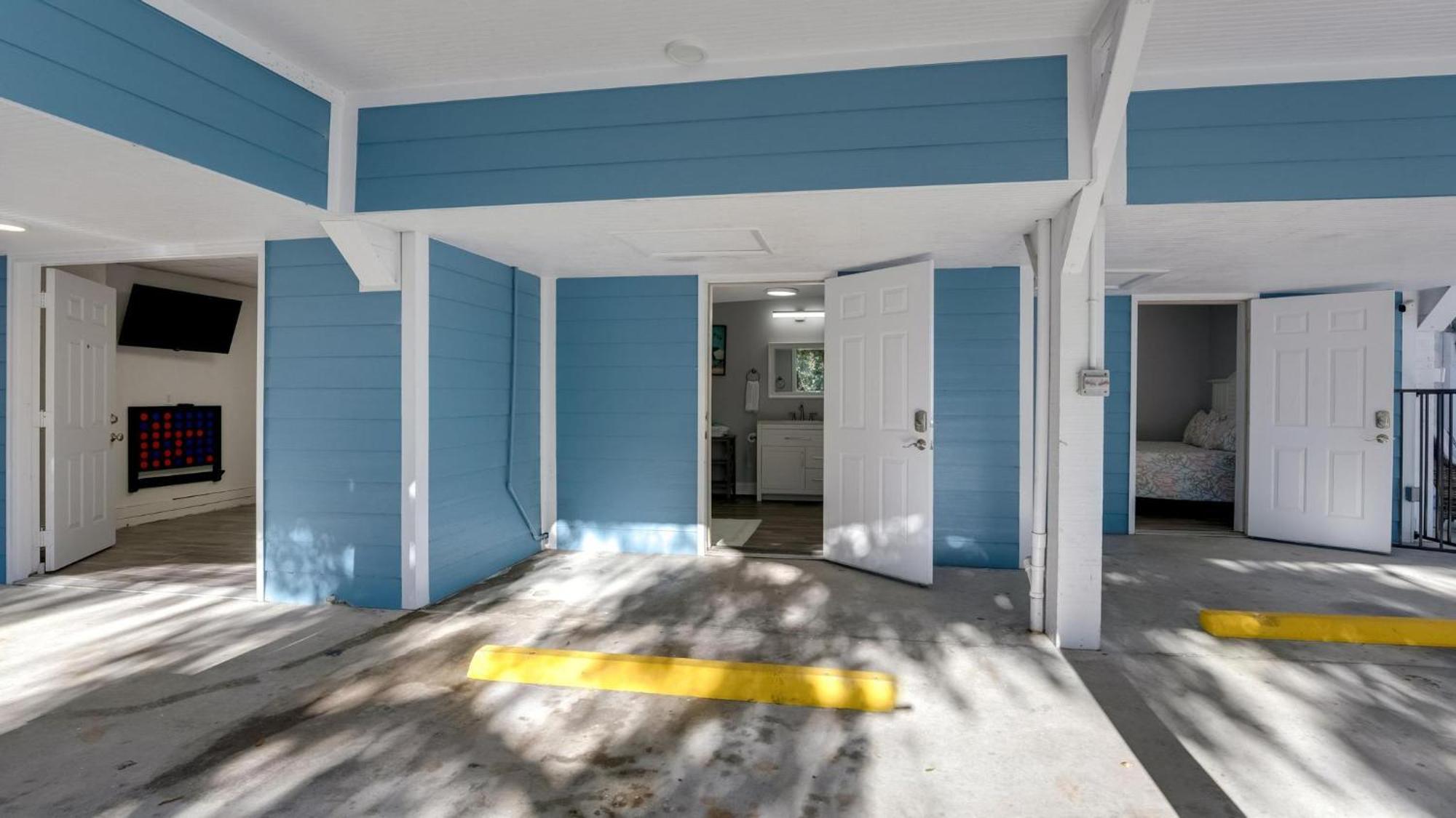 Holiday home Blue Moon - 3rd Row - Ocean Drive Section