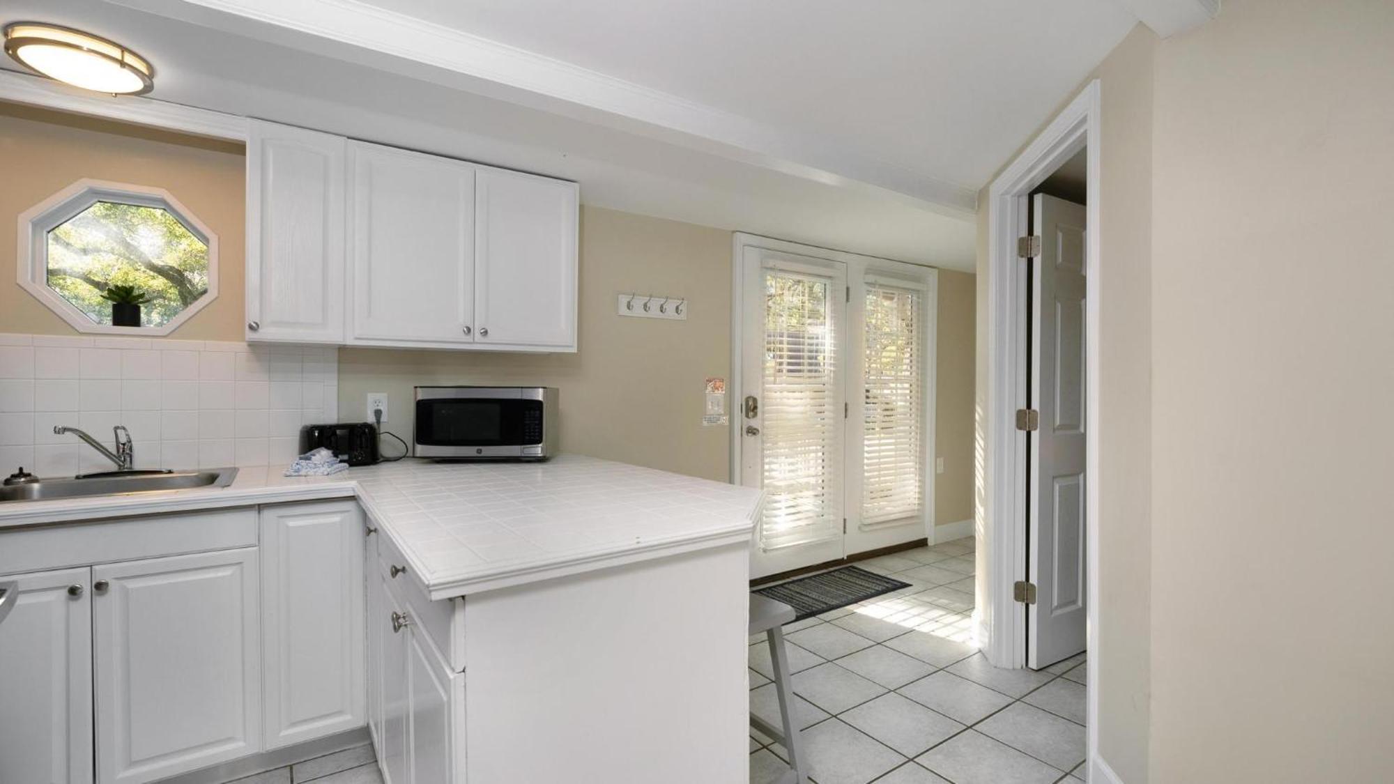 Blue Moon - 3rd Row - Ocean Drive Section Holiday home *