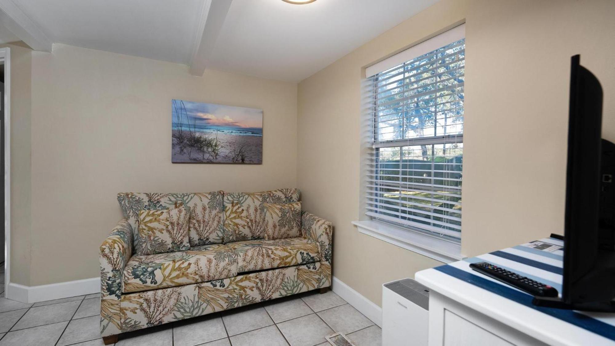 Holiday home Blue Moon - 3rd Row - Ocean Drive Section Myrtle Beach