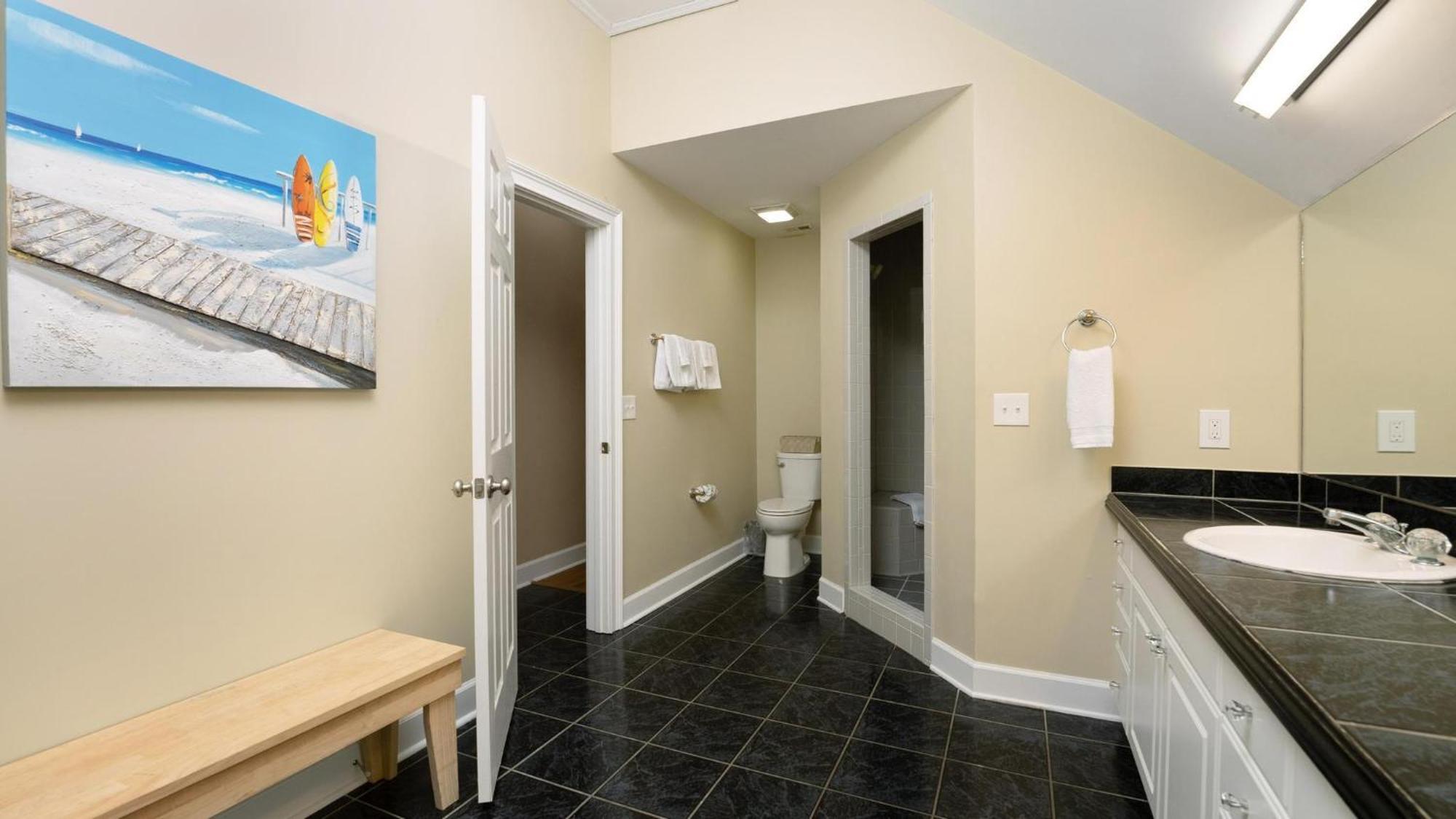 Blue Moon - 3rd Row - Ocean Drive Section Holiday home