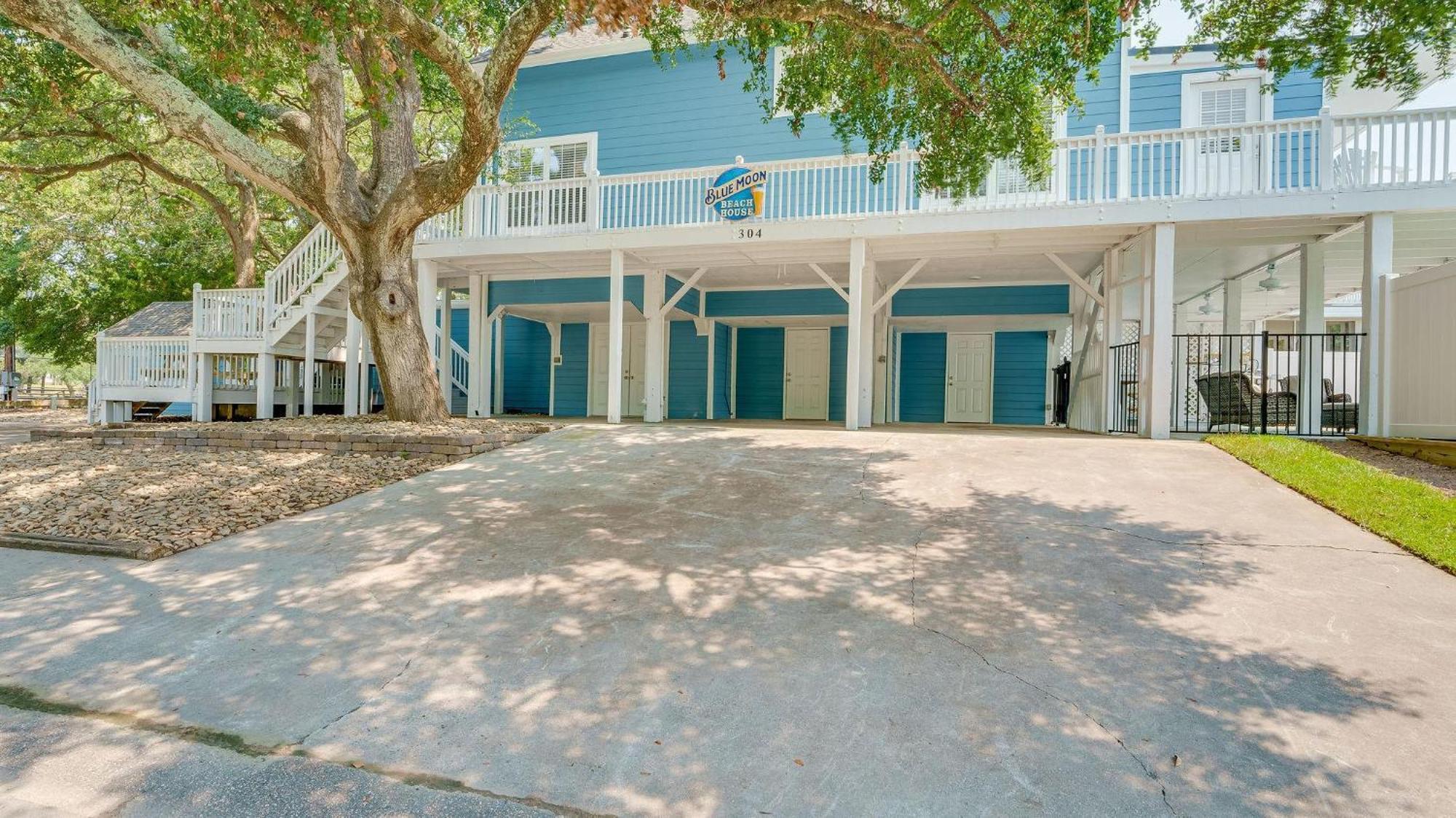 Blue Moon - 3rd Row - Ocean Drive Section Holiday home Myrtle Beach