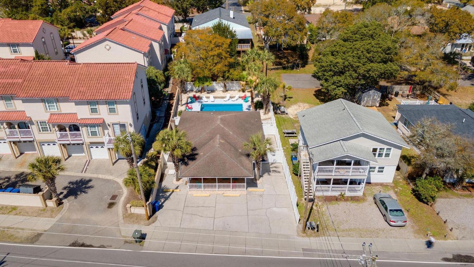 Dollar - 3rd Row - Ocean Drive Section Holiday home *