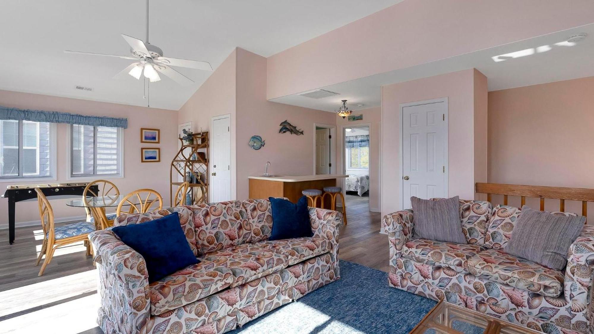 Perrin Place C - 3rd Row - Ocean Drive Section Myrtle Beach