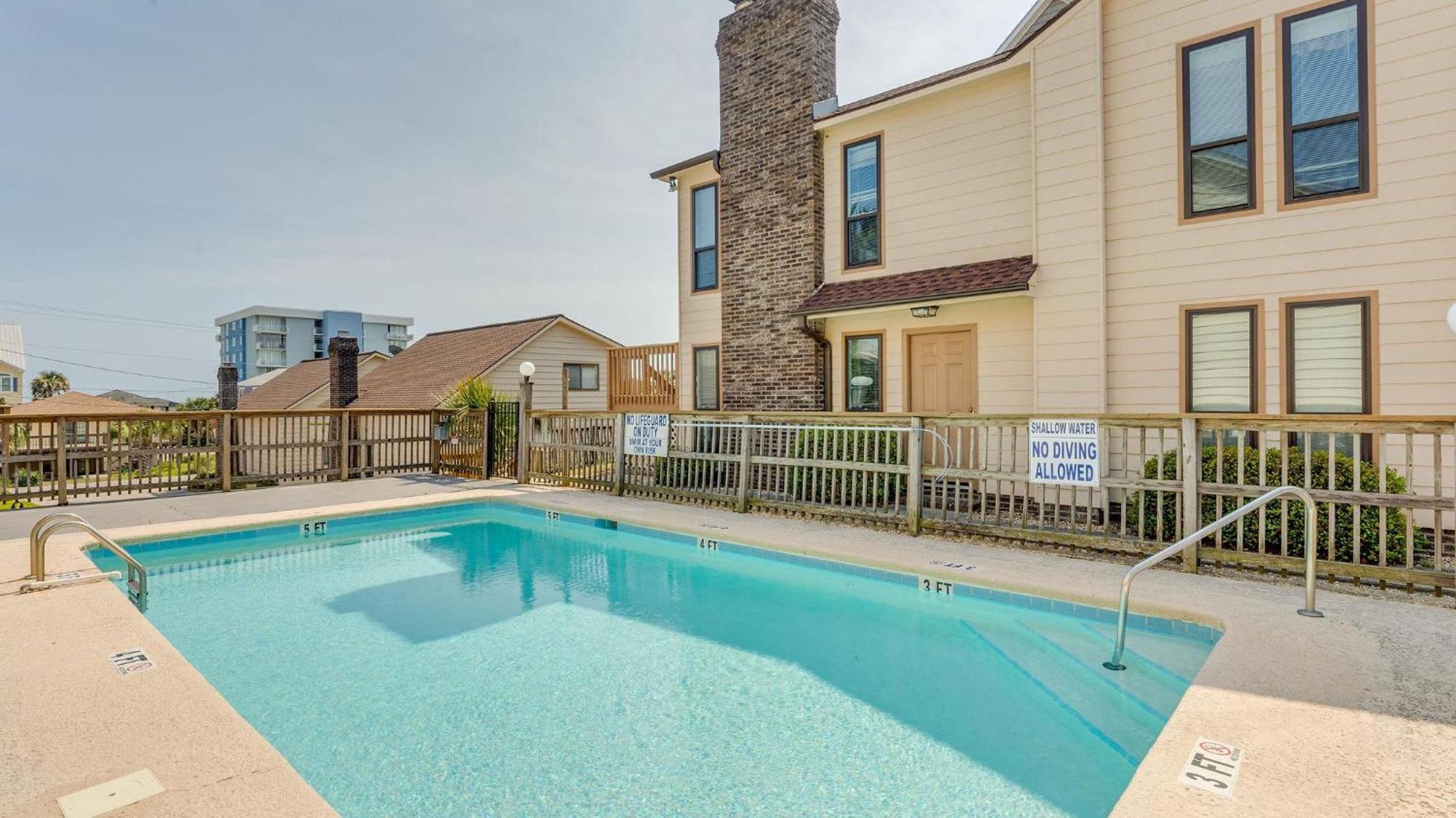 Holiday home Perrin Place C - 3rd Row - Ocean Drive Section *