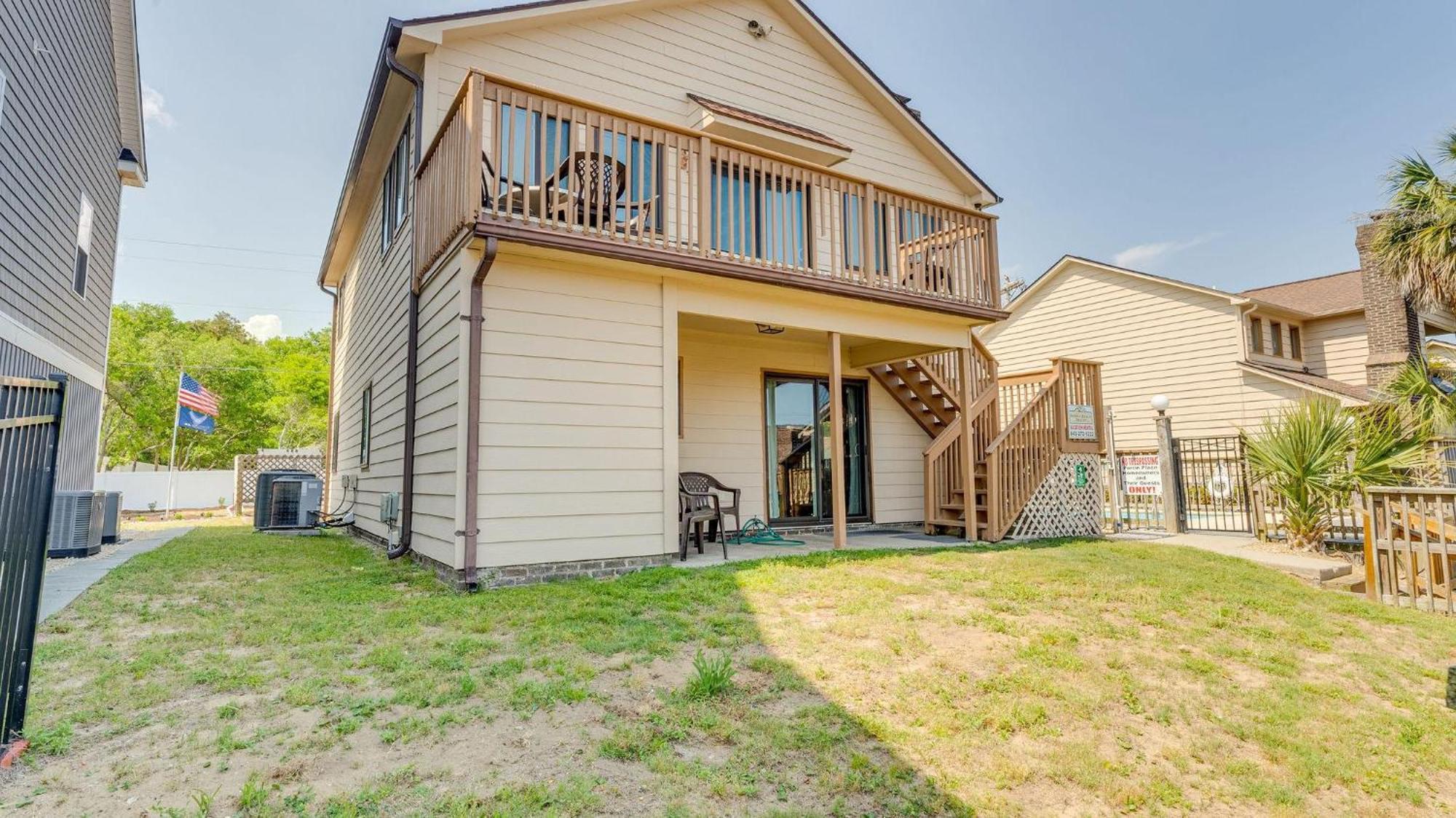 Perrin Place C - 3rd Row - Ocean Drive Section Myrtle Beach