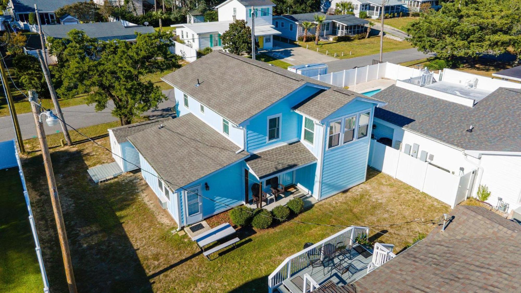 High Tide - 3rd Row - Crescent Section Holiday home