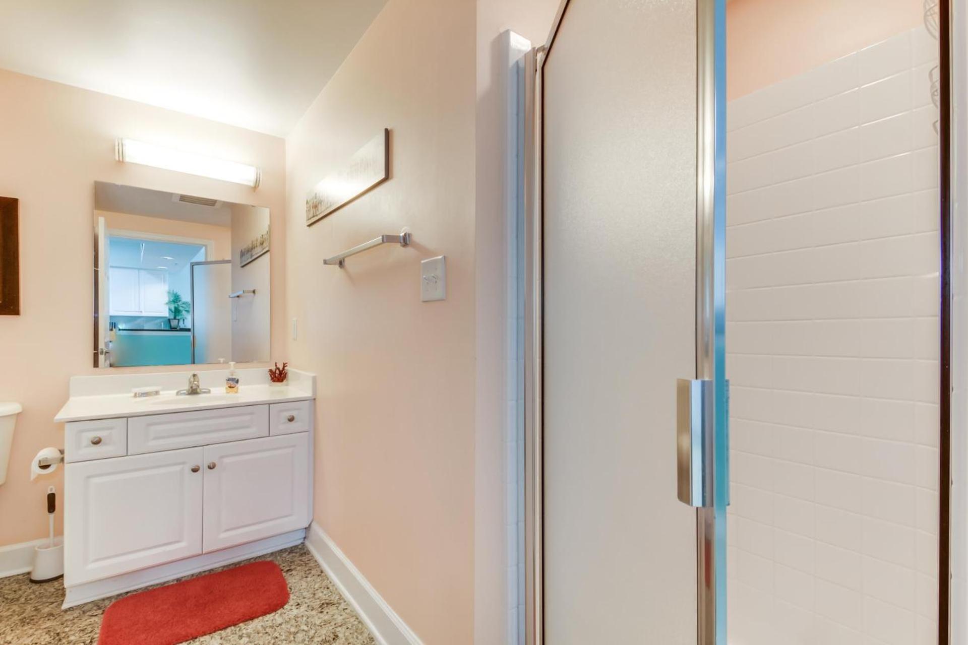 Crescent Keyes Ph16 - Oceanfront - Crescent Section Holiday home *