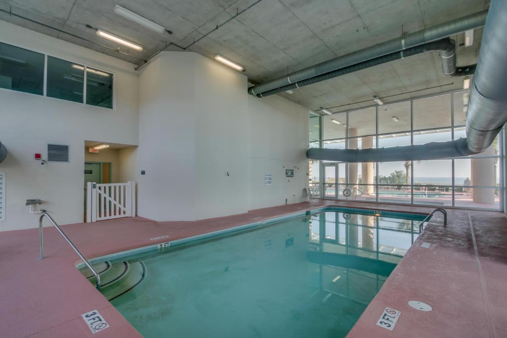 Crescent Keyes Ph16 - Oceanfront - Crescent Section Holiday home