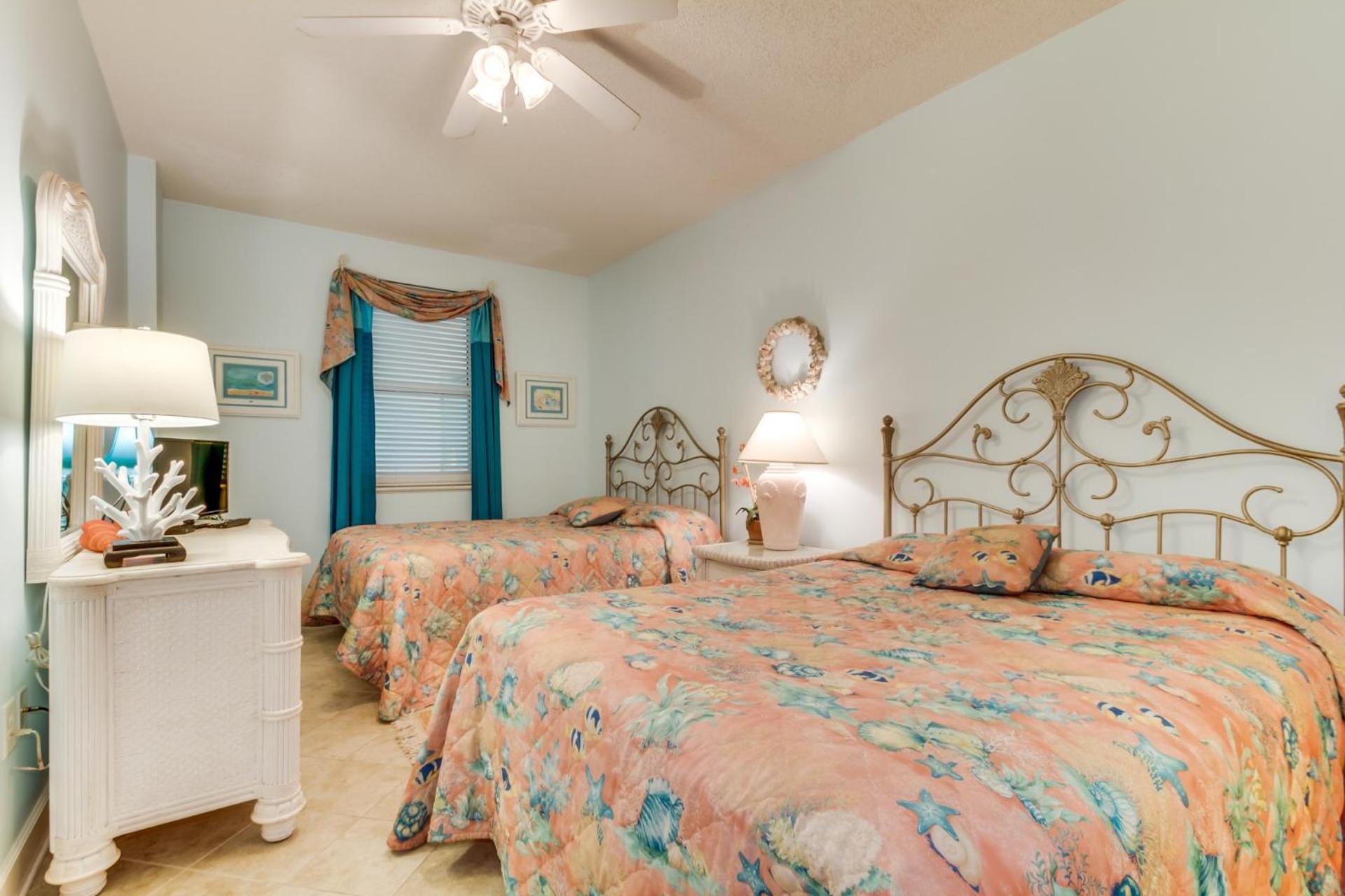 Crescent Keyes Ph16 - Oceanfront - Crescent Section *