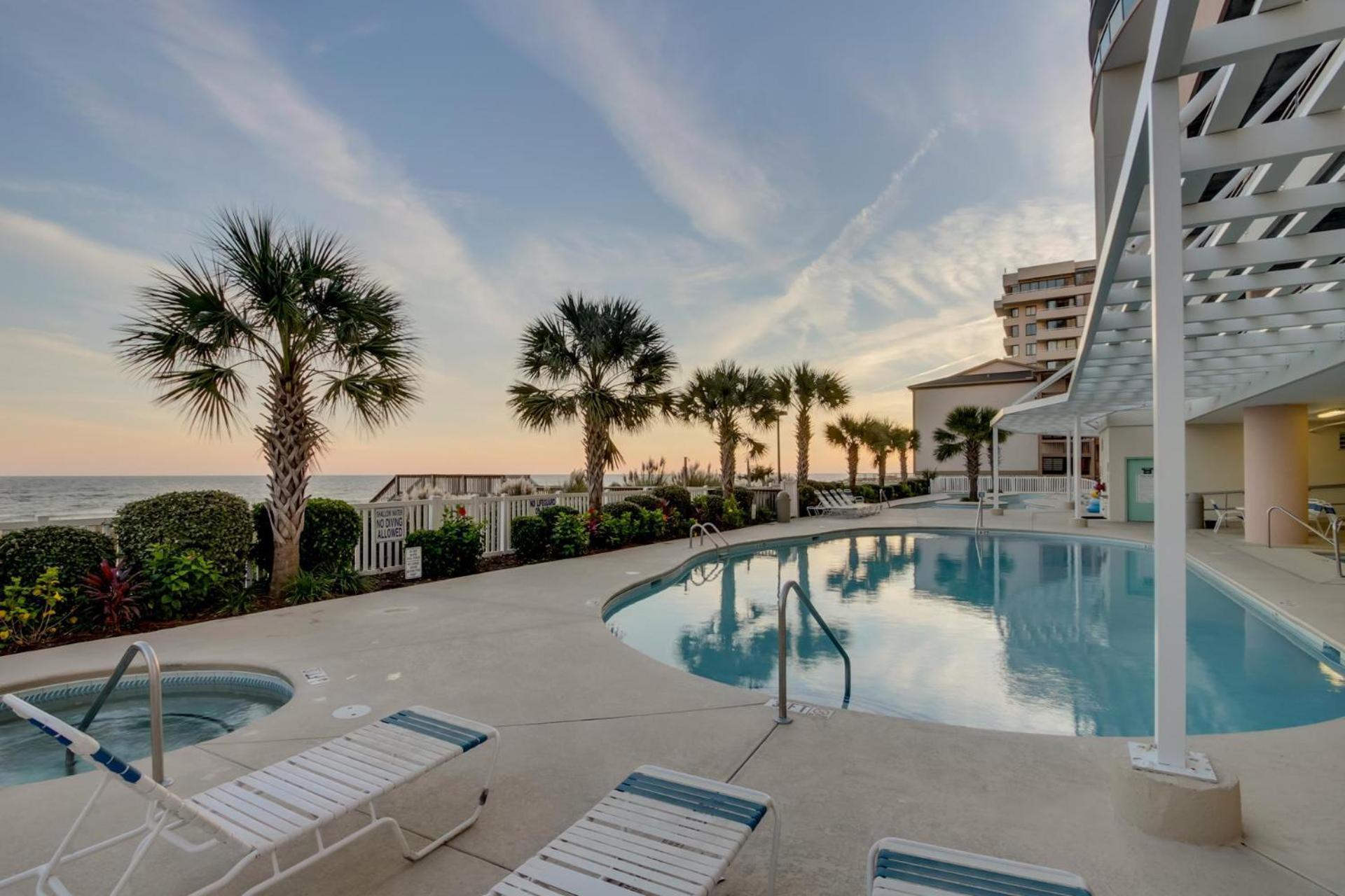 Blue Water Keyes 1003 - Oceanfront - Crescent Section *