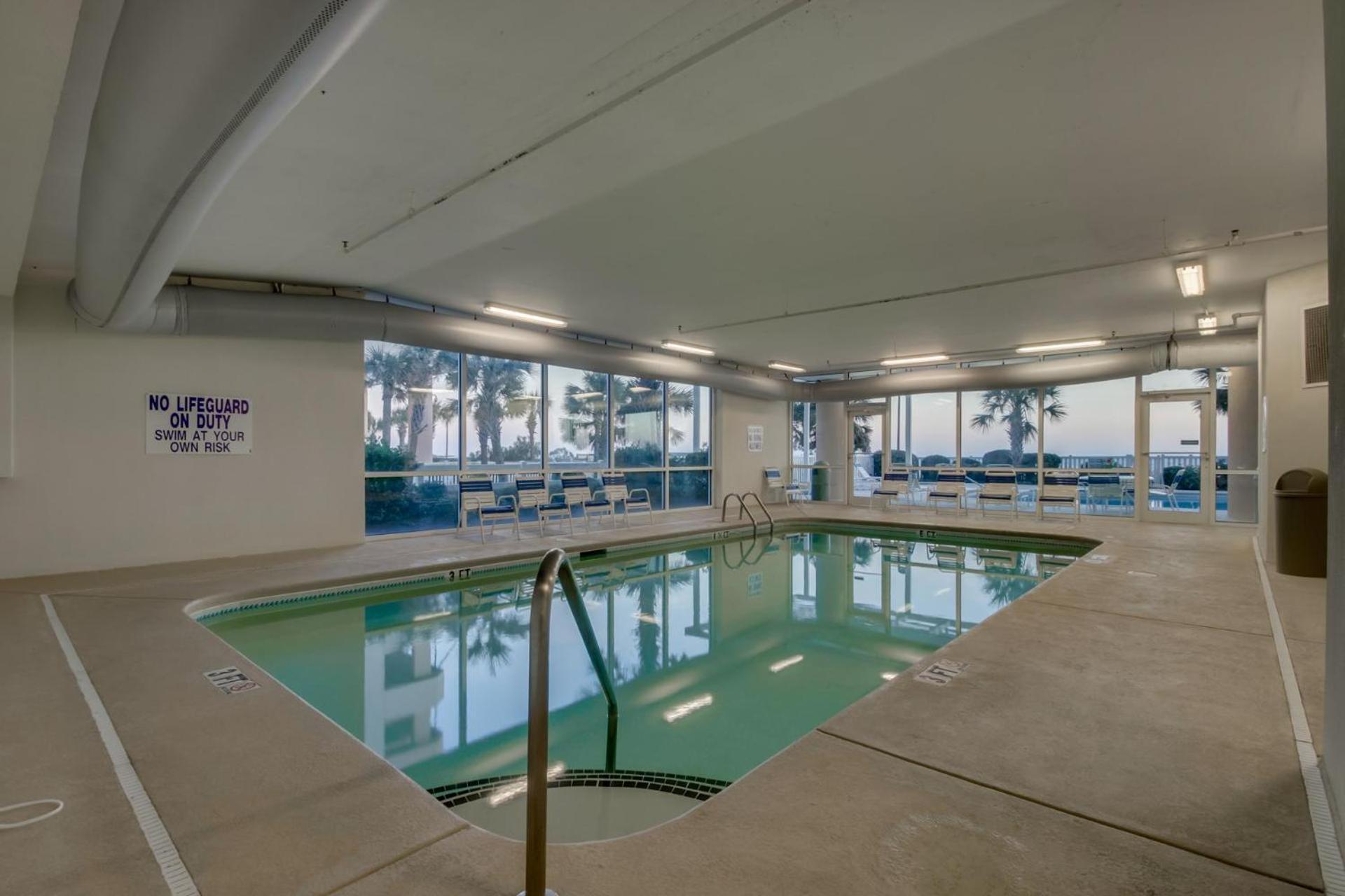 Blue Water Keyes 1003 - Oceanfront - Crescent Section Holiday home