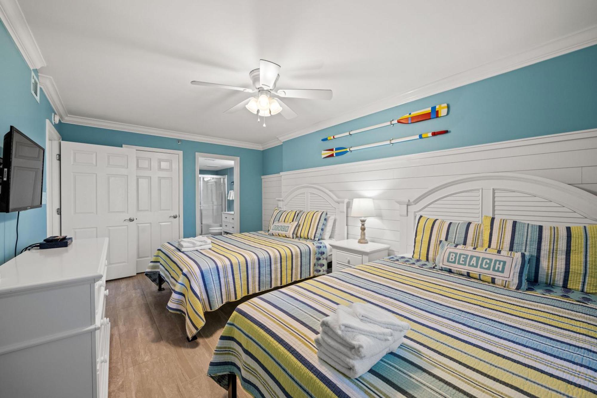 Blue Water Keyes 1003 - Oceanfront - Crescent Section Holiday home