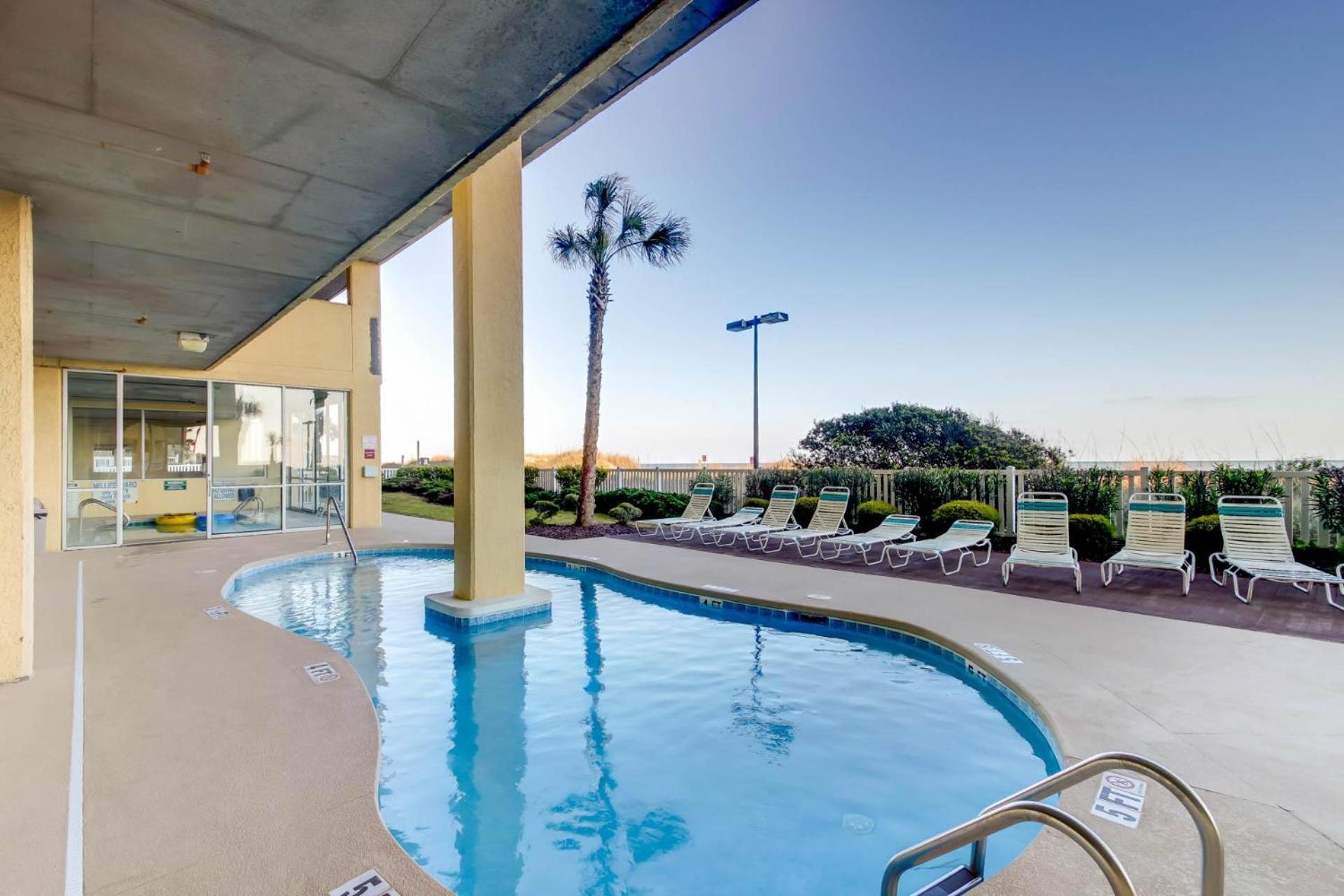 Holiday home Sunrise Pointe 10f - Oceanfront - Cherry Grove Section *