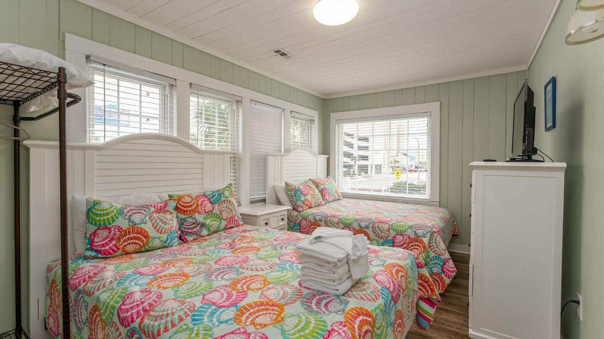 Ocean Pearl - 2nd Row - House - Crescent Holiday home *