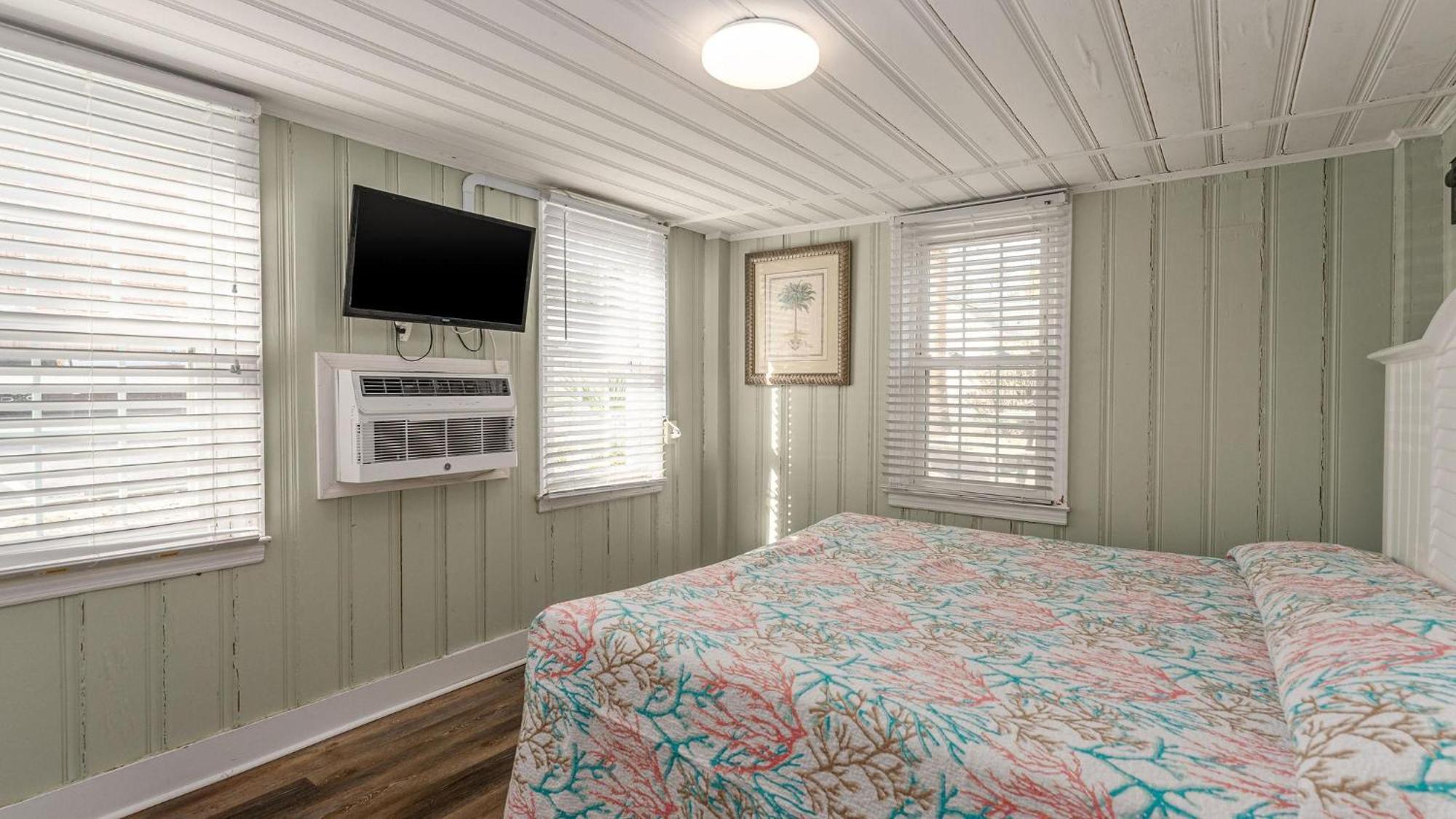 Ocean Pearl - 2nd Row - House - Crescent Holiday home Myrtle Beach