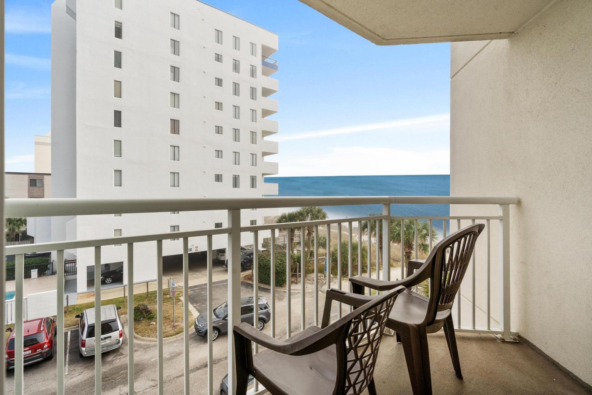 Bay Watch N 302-oceanfront-crescent Holiday home *