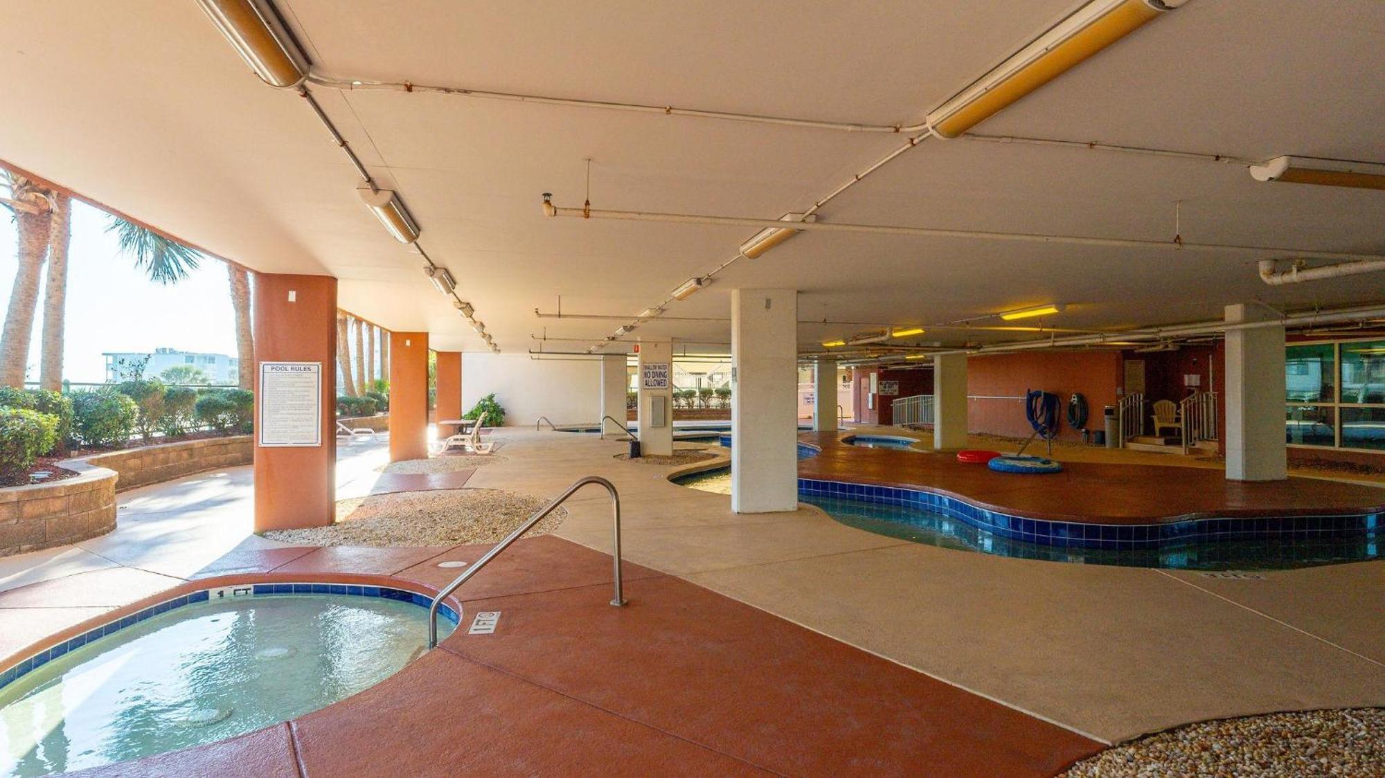 Holiday home Malibu Pointe 901 2nd Row Ocean View-crescent Section *