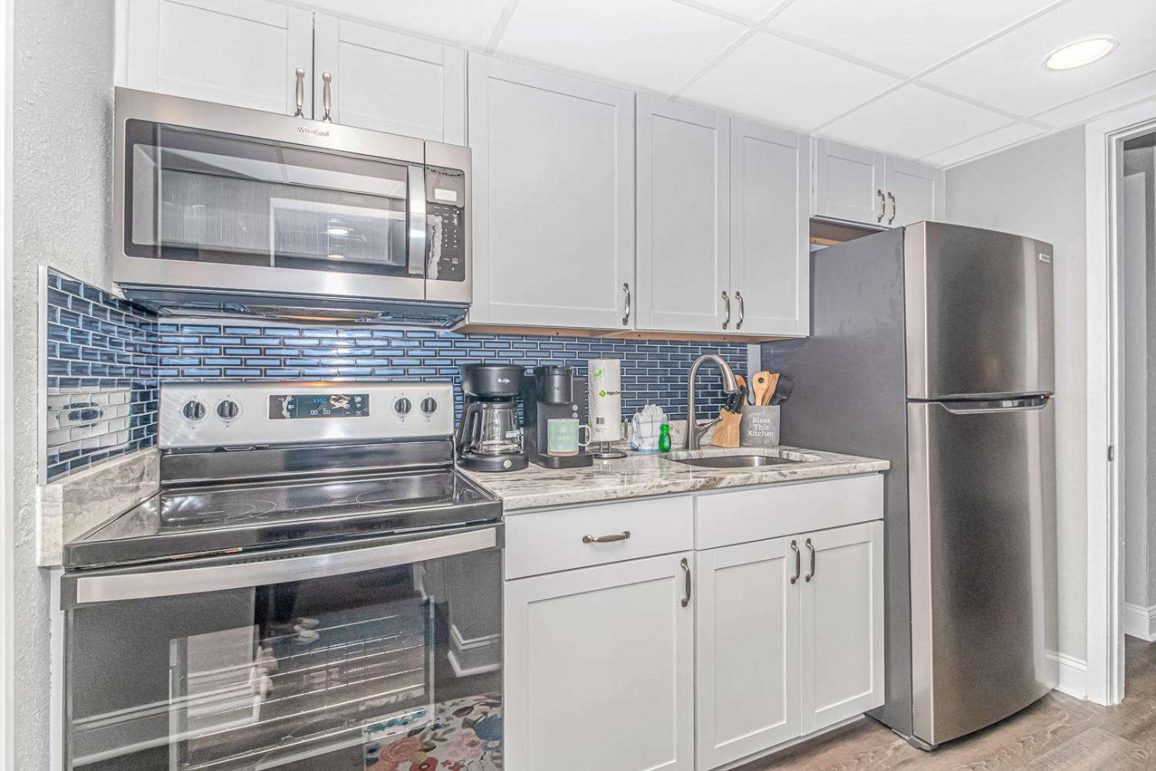 Completely Renovated Oceanfront - King With Led Fireplace! Boardwalk 1034 Myrtle Beach