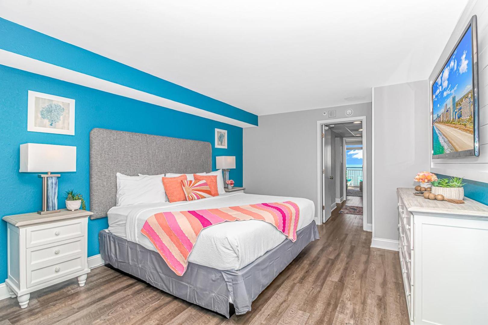 Completely Renovated Oceanfront - King With Led Fireplace! Boardwalk 1034 * Myrtle Beach