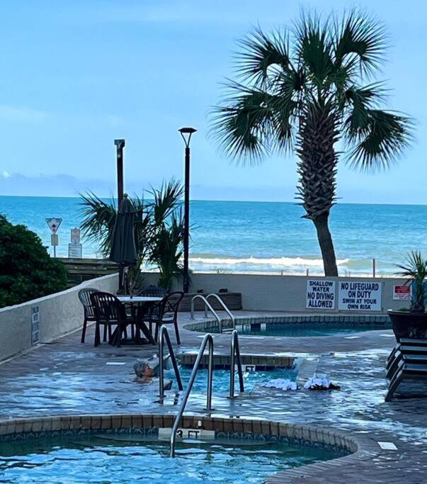 Apartment Bluetique Oceanfront Pet Friendly Indoor Pool