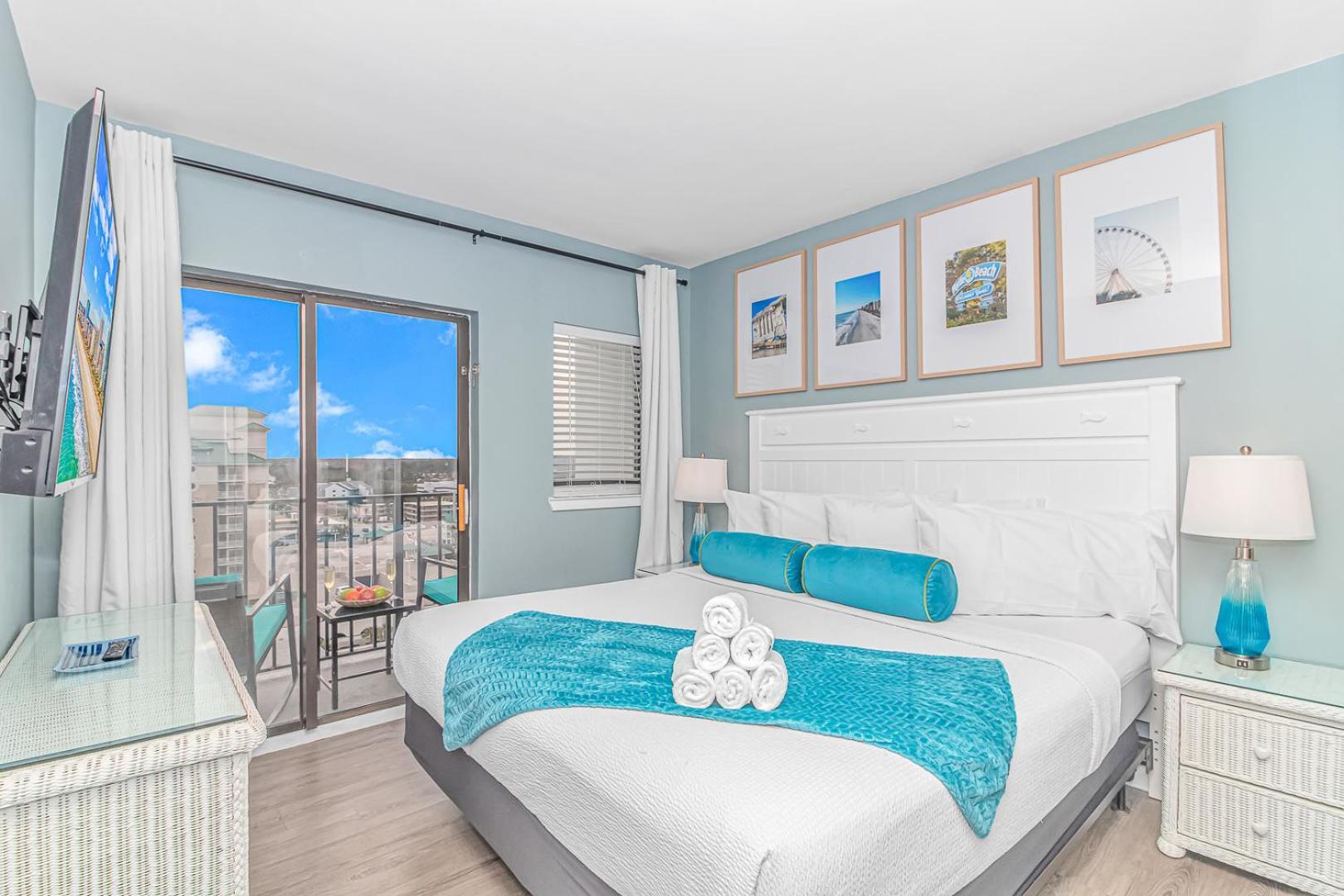 Breathtaking Views! Stunning 2br With Gorgeous Updates-palace 1207 *