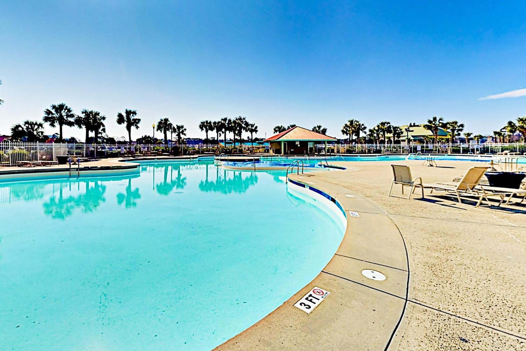 Apartment Serene Barefoot Myrtle Beach