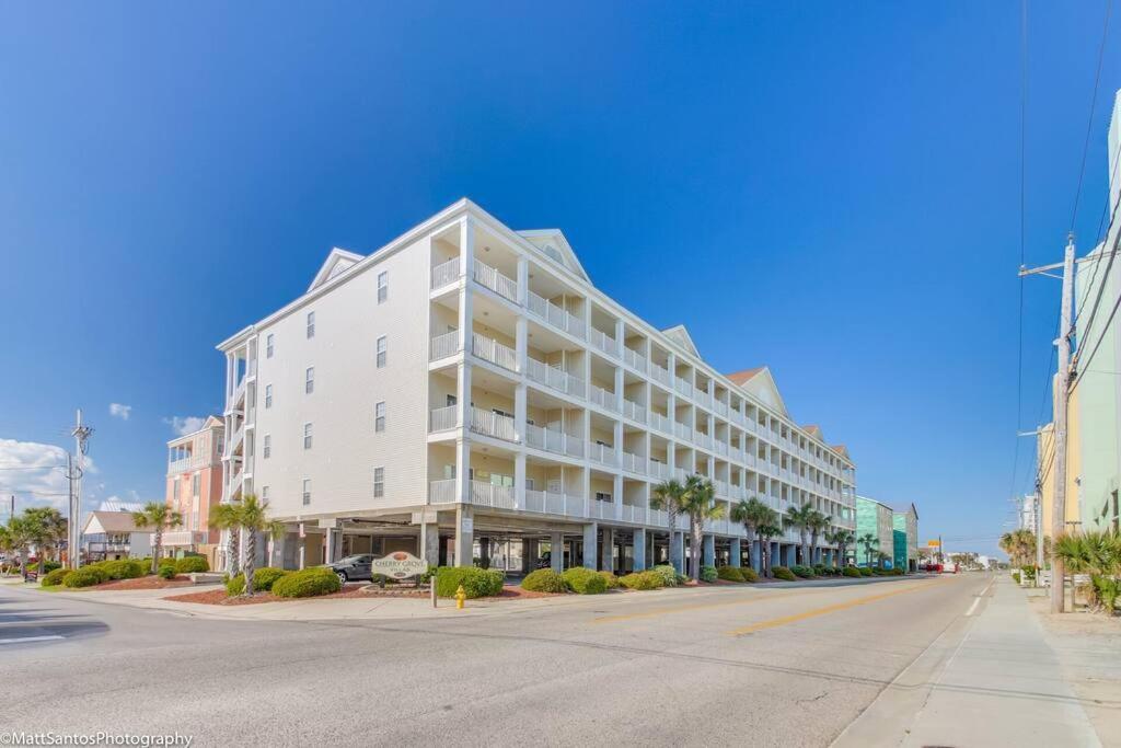 Huge Beautiful With Great View Of The Ocean Myrtle Beach