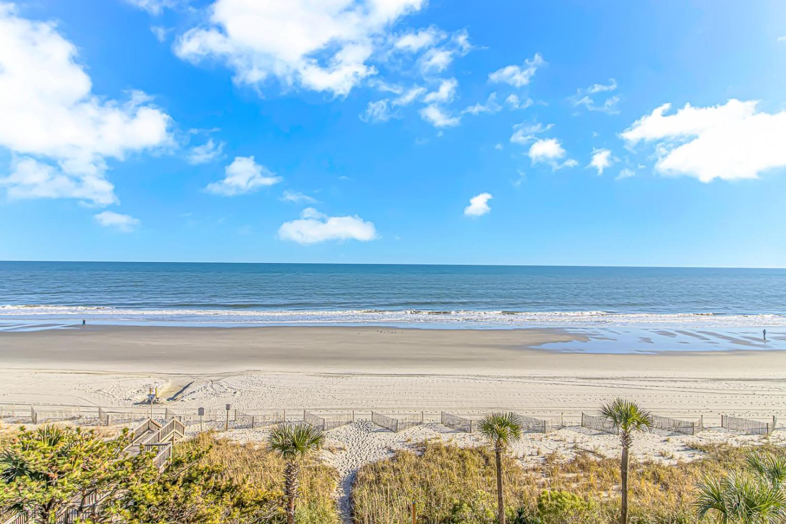 Holiday home Spacious 4 Bedroom Ocean View - Ocean Reef 526- Sleeps 14! *