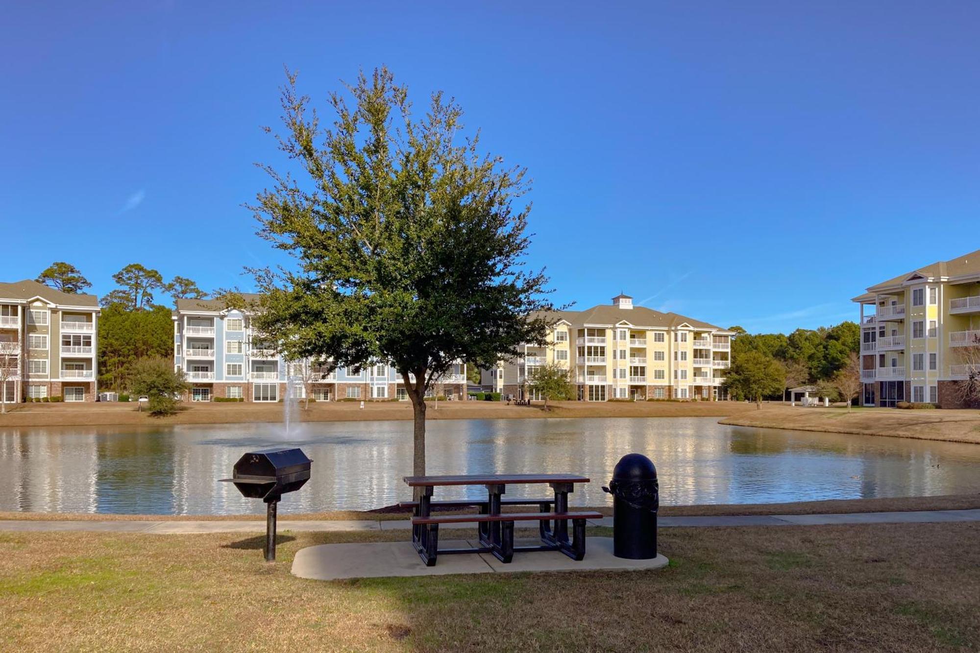 Magnolia Lake 104 Apartment