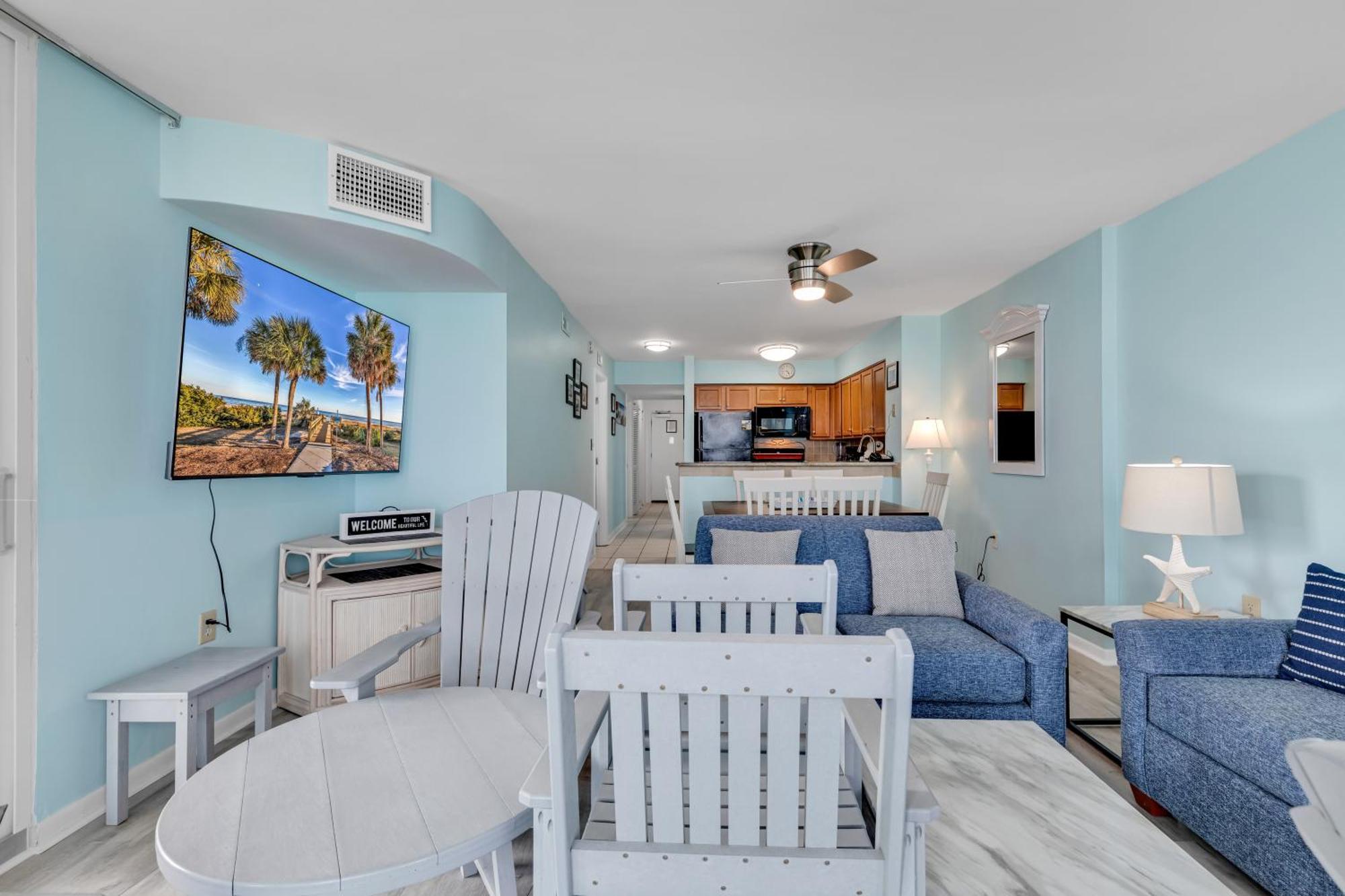 Oceanfront 3br Palms Apartment