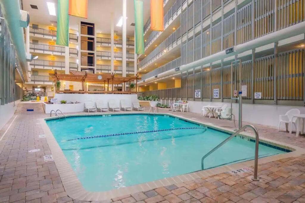 Grand Strand Fun With So Much To Do - Even Pickleball! Apartment